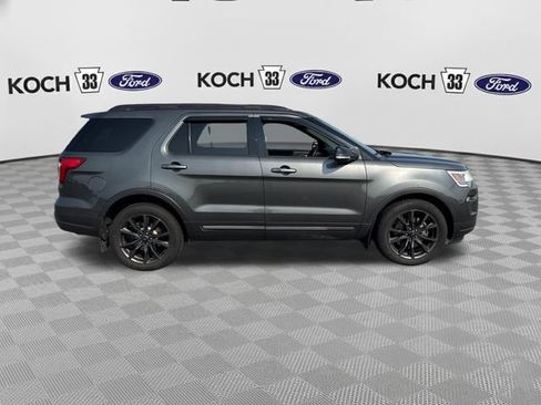 Used 2019 Ford Explorer XLT w/ Equipment Group 202A AWD/4WD image 9