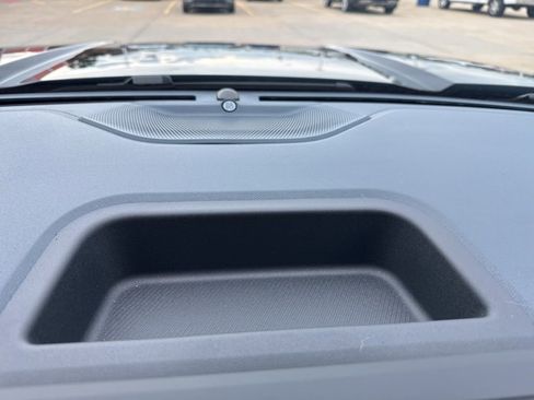 Used 2025 Ford Maverick Lobo image 16