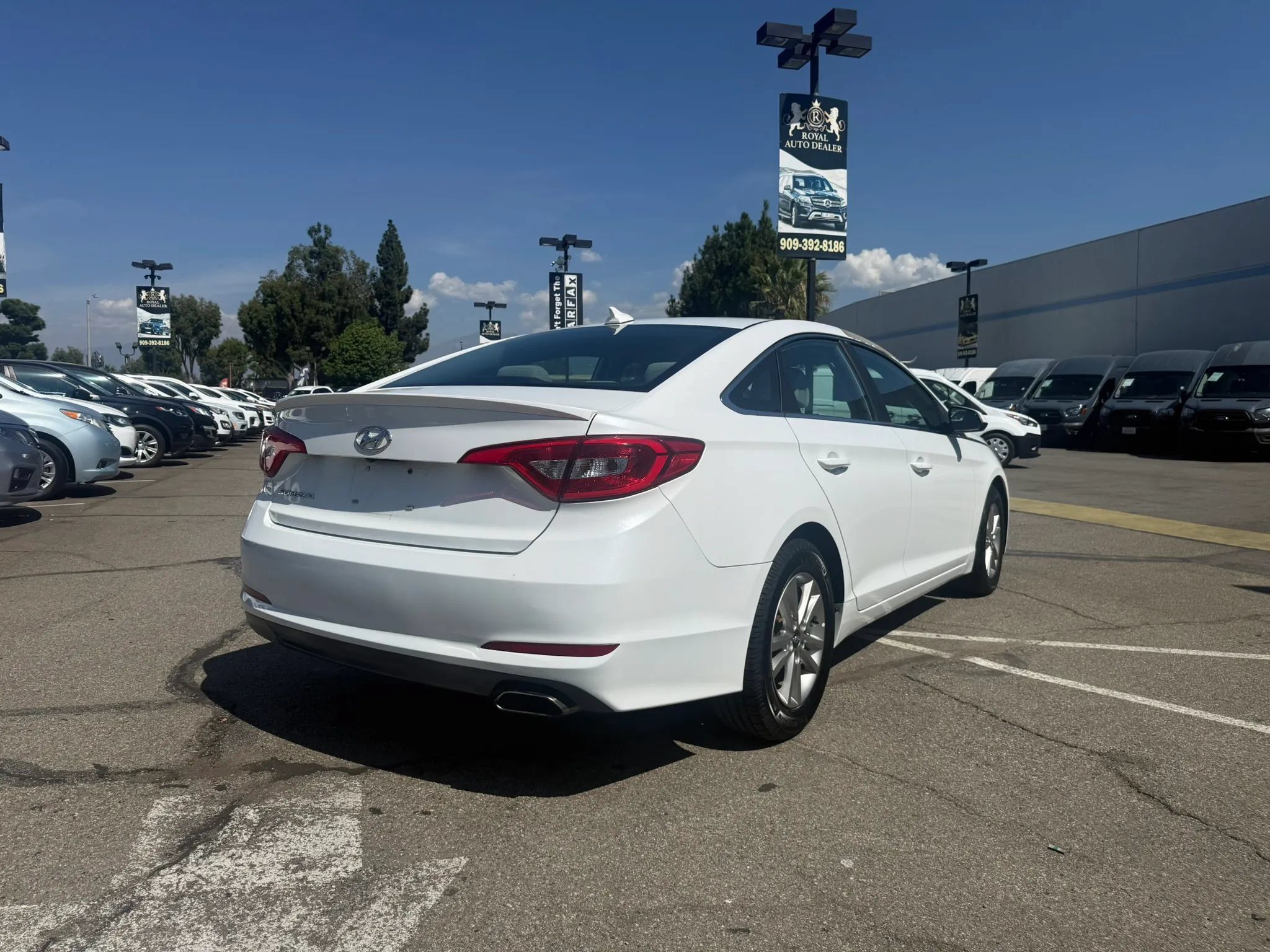 Used 2016 Hyundai Sonata SE FWD image 5