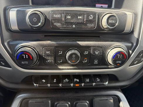 Used 2015 GMC Sierra 1500 SLT w/ SLT Crew Cab Value Package image 32