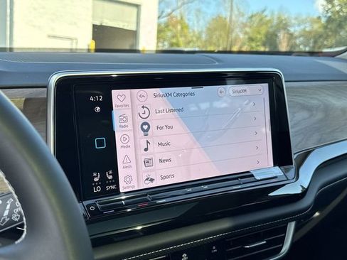 New 2026 Volkswagen Atlas SE image 19