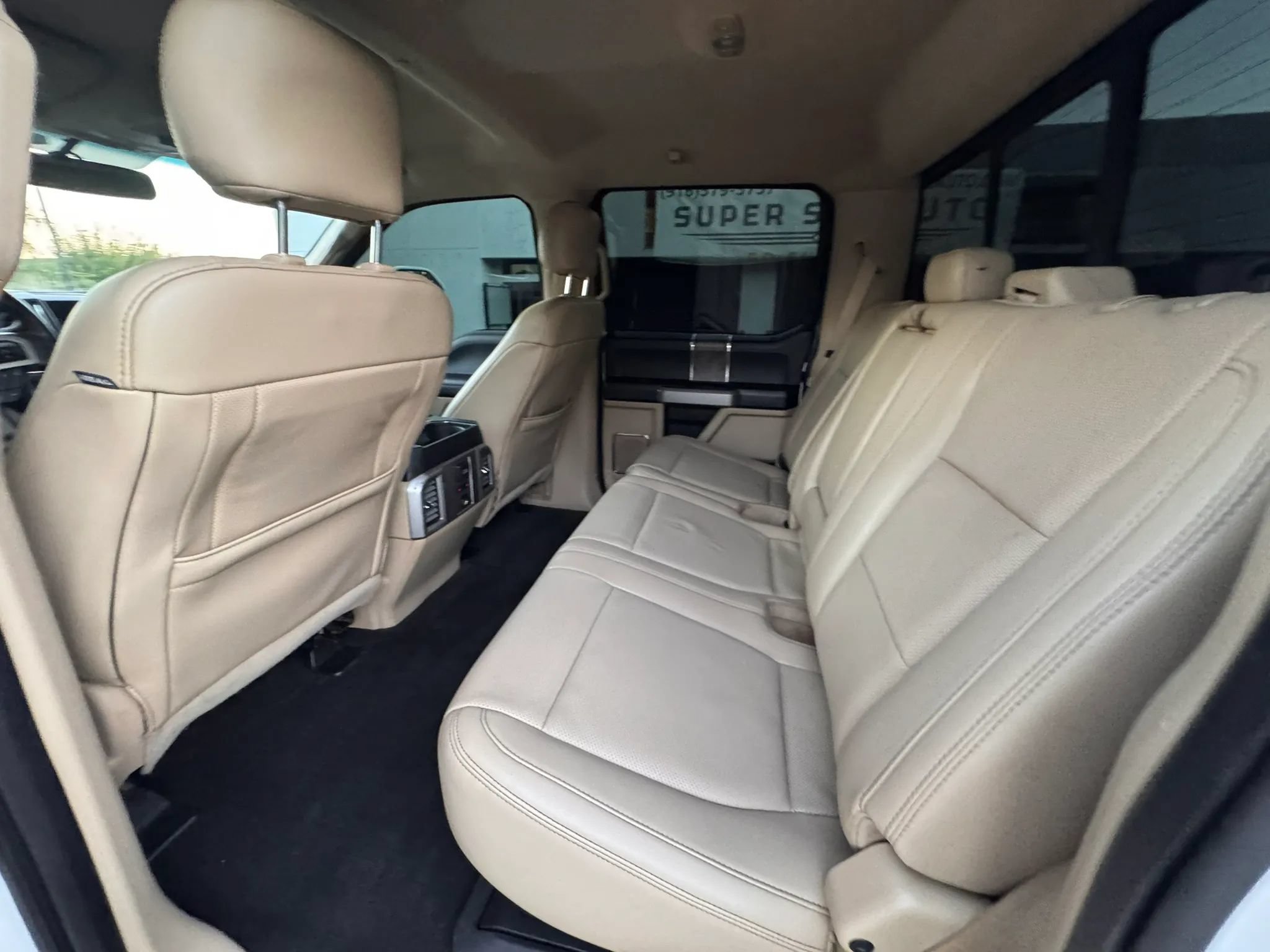 Used 2017 Ford F350 Lariat w/ Lariat Value Package AWD/4WD image 16