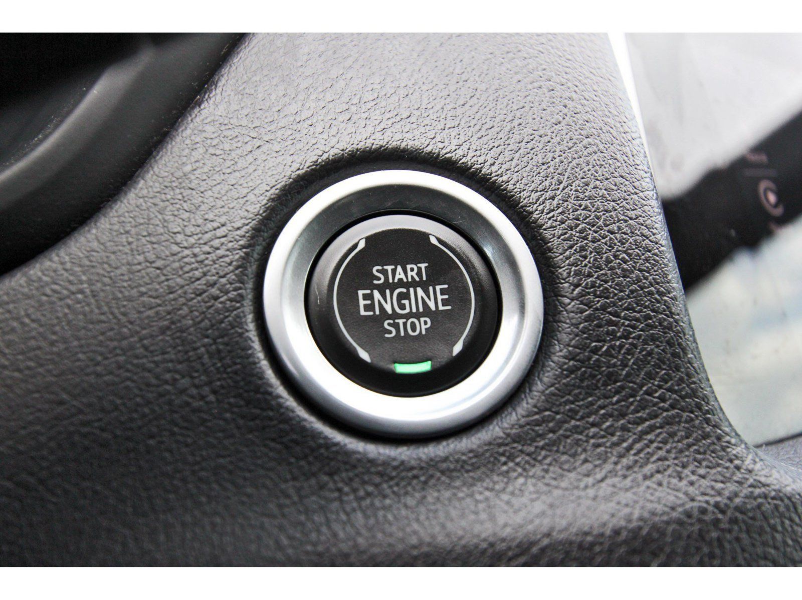 Used 2022 Cadillac XT4 Premium Luxury w/ Enhanced Visibility Package FWD image 24