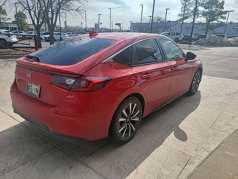 Used 2022 Honda Civic EX-L image 3