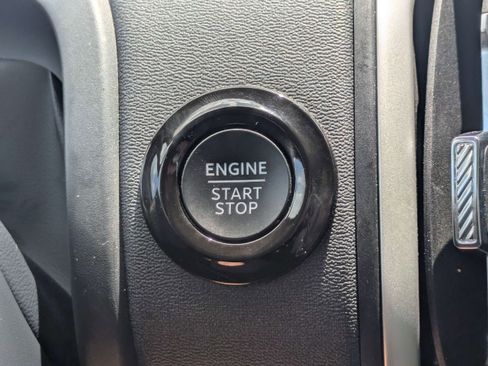 Used 2025 Ford Expedition Max Active AWD/4WD image 28