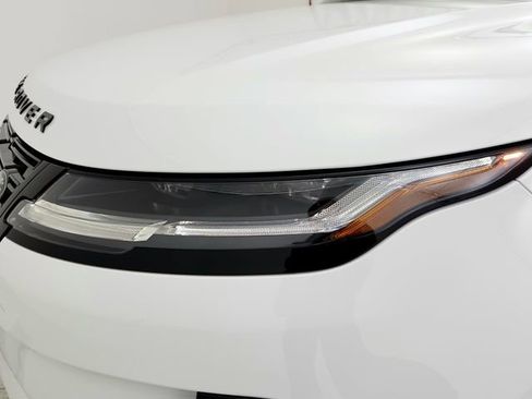 New 2025 Land Rover Range Rover Evoque S image 31