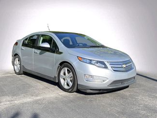 Used 2012 Chevrolet Volt Premium w/ Premium Trim Package FWD video 2