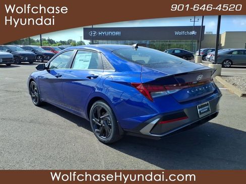 New 2026 Hyundai Elantra SEL Sport Premium FWD image 3