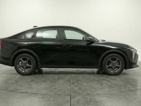 Used 2025 Kia K4 FWD image 11