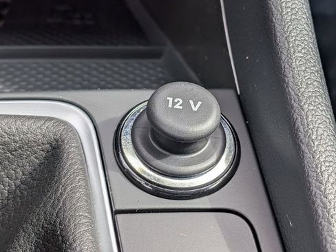 New 2026 Volkswagen Jetta SE image 18