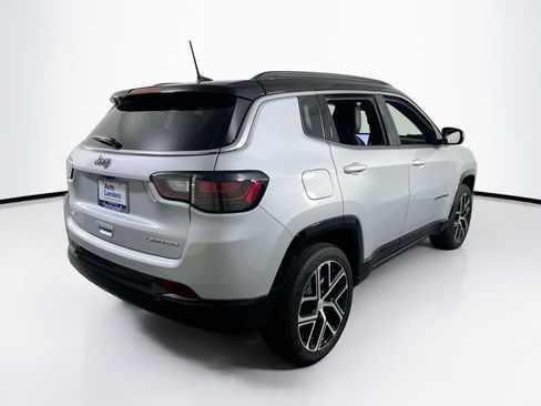 Used 2024 Jeep Compass Limited w/ Elite Group image 5