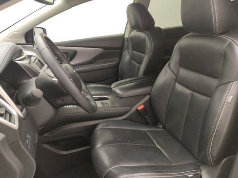 Used 2019 Nissan Murano SV w/ Premium Package image 17