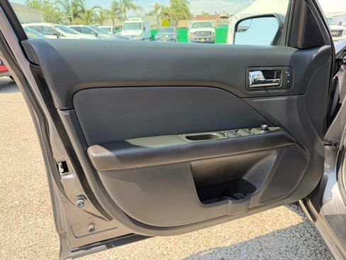 Used 2012 Ford Fusion SE FWD image 15