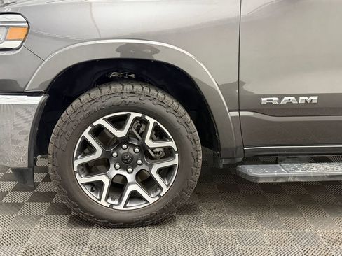 Used 2025 RAM 1500 Laramie AWD/4WD image 10
