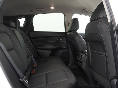 Used 2025 Nissan Murano SV AWD/4WD image 12