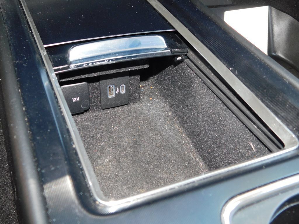 Used 2023 Lincoln Corsair FWD image 37