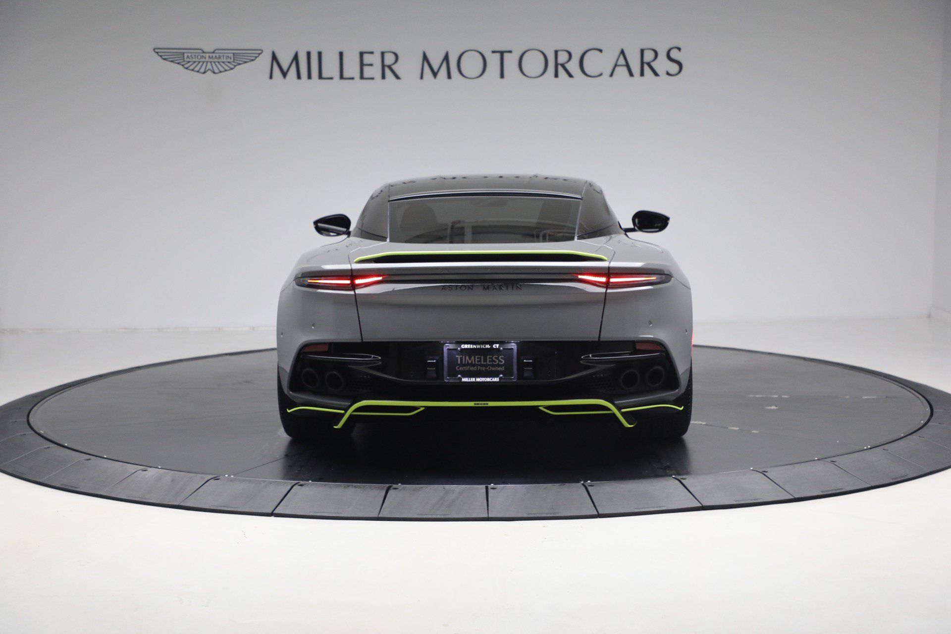 Used 2023 Aston Martin DBS Coupe RWD image 6