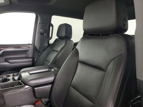 Used 2024 GMC Sierra 1500 SLT AWD/4WD image 17