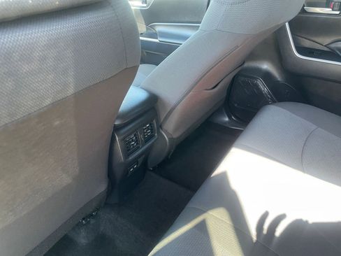 Used 2025 Toyota RAV4 XLE w/ Convenience Package image 25