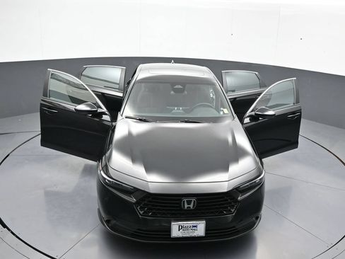 Used 2025 Honda Accord Sport image 45
