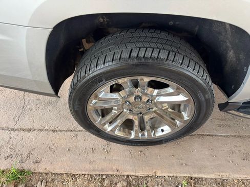 Used 2020 GMC Yukon XL SLT w/ Premium Edition image 35