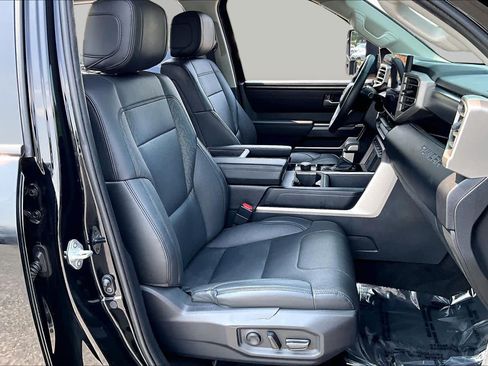 Used 2023 Toyota Tundra SR5 w/ SR5 Premium Package AWD/4WD image 9