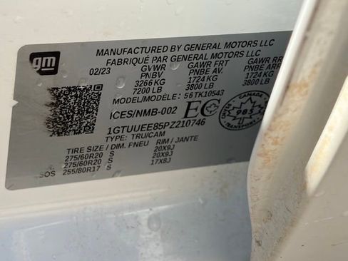 Used 2023 GMC Sierra 1500 AT4 w/ Technology Package image 31