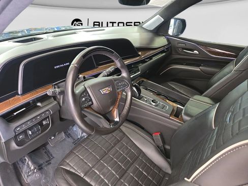 Used 2023 Cadillac Escalade Sport Platinum w/ LPO, ONYX Package AWD/4WD image 16