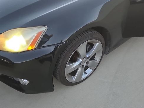 Used 2010 Lexus IS 250C image 8