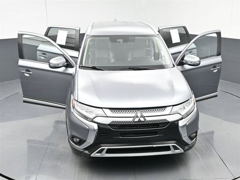 Used 2020 Mitsubishi Outlander SEL AWD/4WD image 39