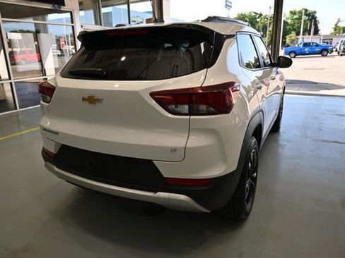 Used 2023 Chevrolet TrailBlazer LT FWD image 5