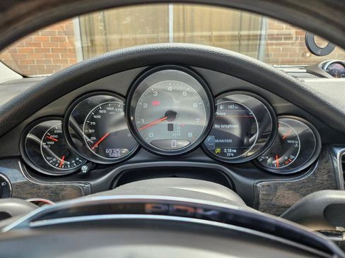 Used 2013 Porsche Panamera S RWD image 38