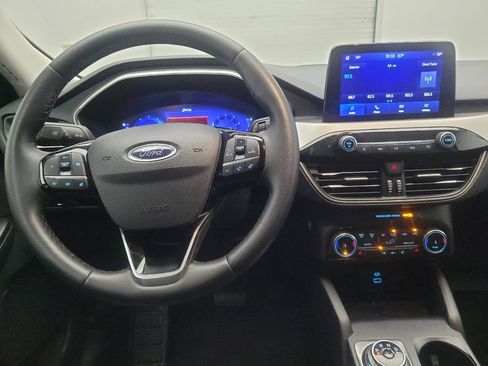 Used 2022 Ford Escape SEL w/ Technology Package FWD image 22