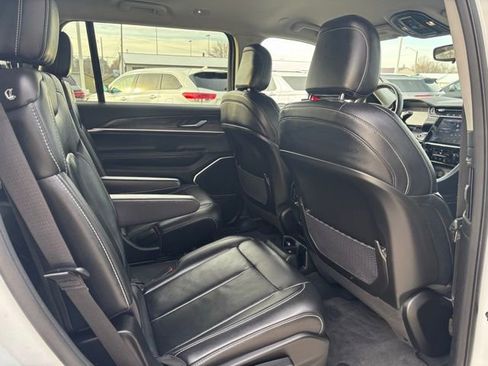 Used 2022 Jeep Grand Cherokee L Limited image 25