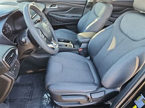 Used 2020 Hyundai Santa Fe SE image 16