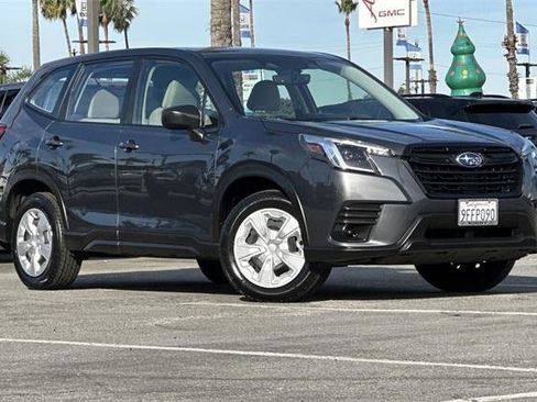 Used 2023 Subaru Forester 4D Sport Utility image 2