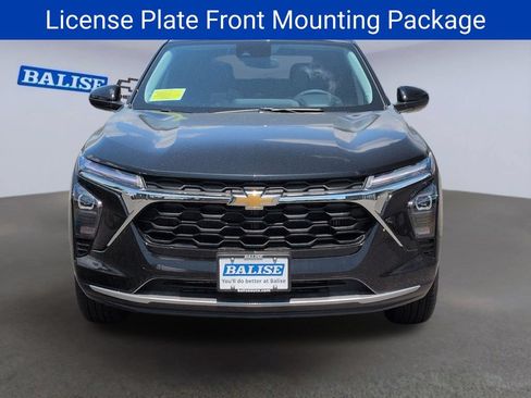 New 2026 Chevrolet Trax LT w/ Sunroof Package FWD image 8