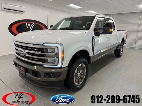 New 2026 Ford F250 4x4 Crew Cab Super Duty image 1