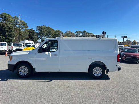 Used 2014 Nissan NV 2500 SV RWD image 10