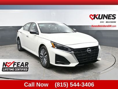 Used 2024 Nissan Altima 2.5 SV