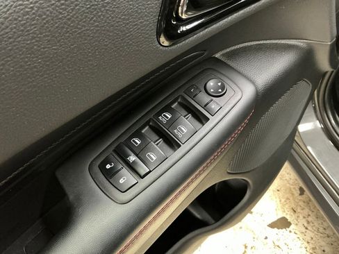 Used 2023 Dodge Durango GT image 15