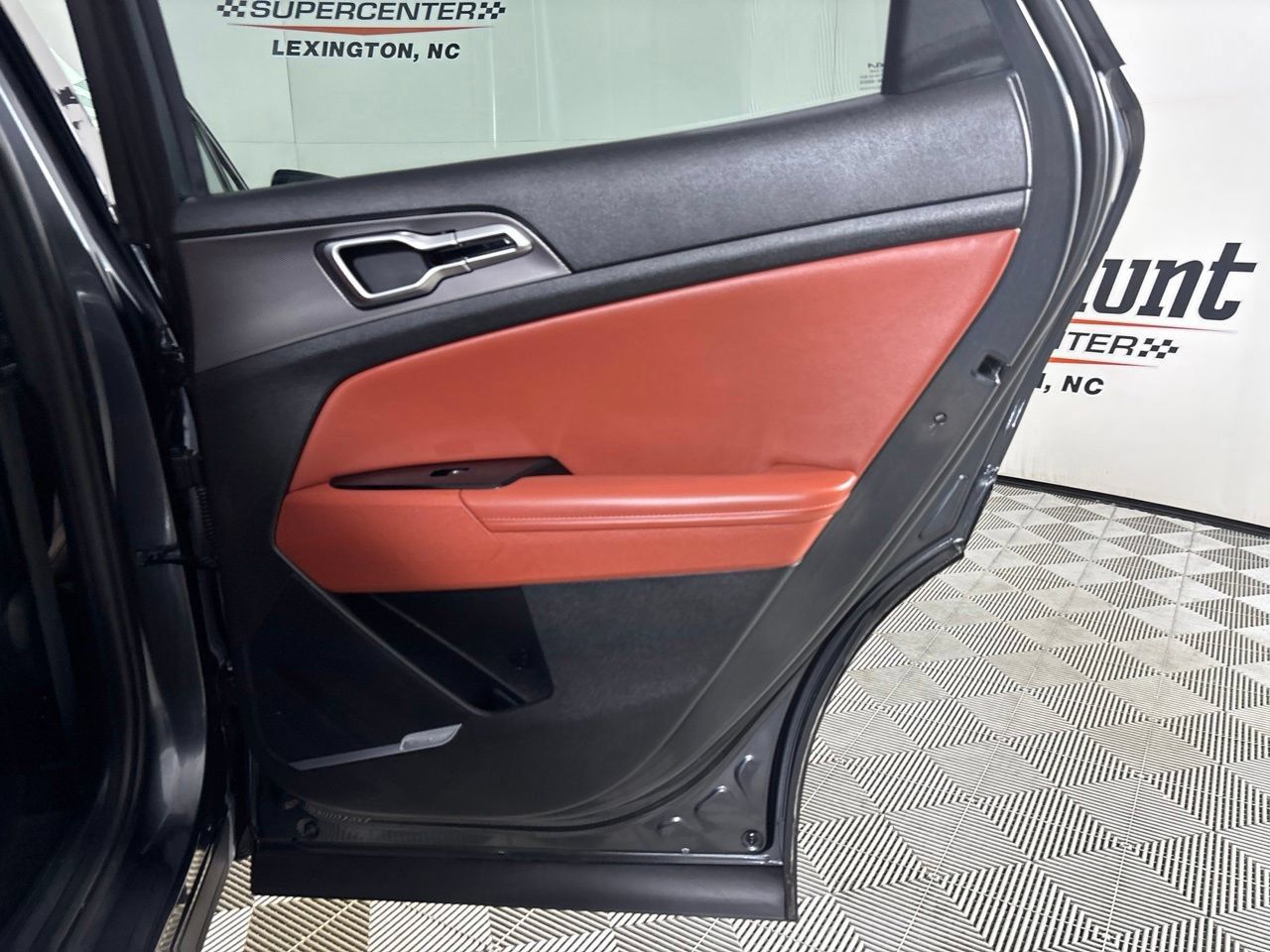 Used 2024 Kia Sportage SX FWD image 30