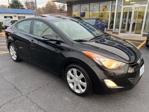 Used 2012 Hyundai Elantra Limited image 4