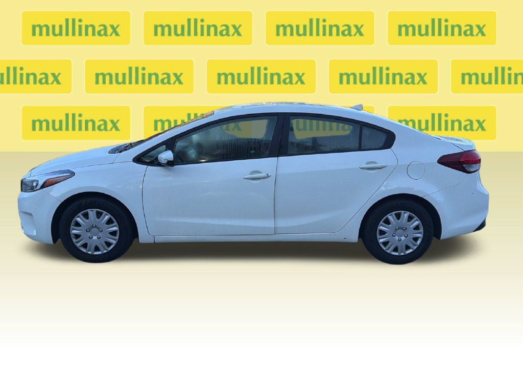 Used 2017 Kia Forte LX FWD image 10