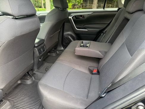 Used 2023 Toyota RAV4 LE FWD image 23