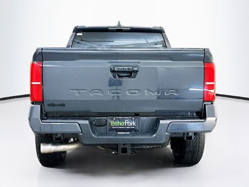 Used 2025 Toyota Tacoma TRD Off-Road image 7