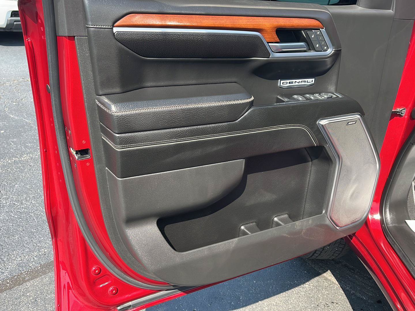 Used 2022 GMC Sierra 1500 Denali AWD/4WD image 15