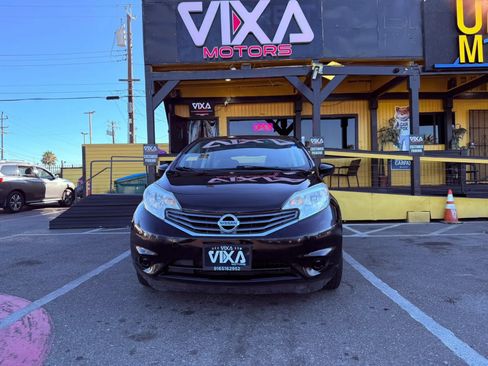 Used 2016 Nissan Versa Note SV FWD image 2