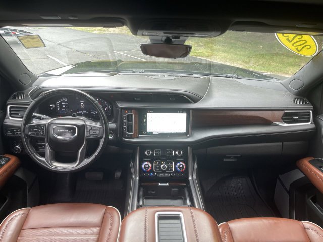 Used 2023 GMC Yukon XL Denali Ultimate AWD/4WD image 22