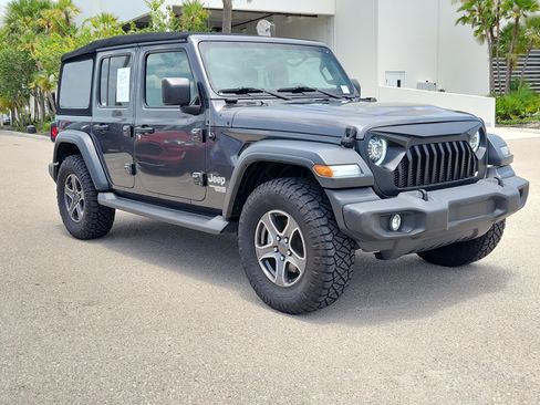 Used 2019 Jeep Wrangler Unlimited Sport S AWD/4WD image 31